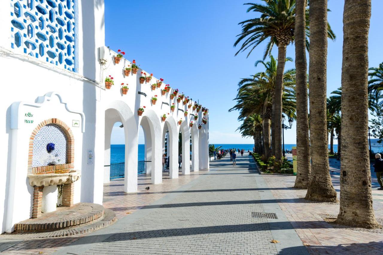 Nerja Apartamento Centro Ngoại thất bức ảnh